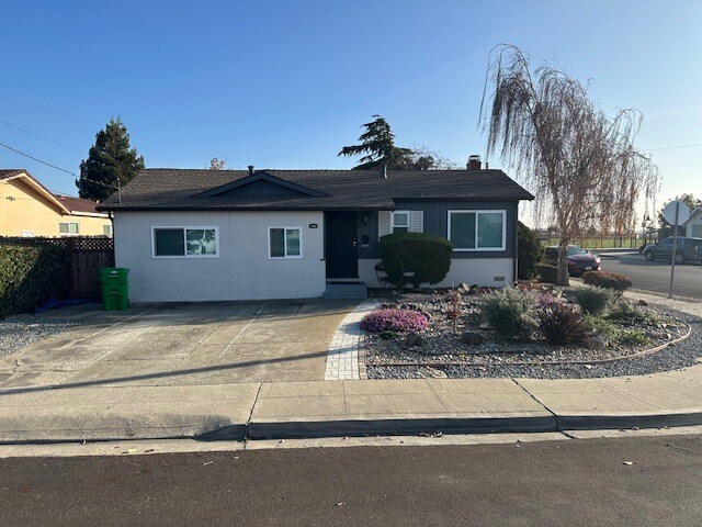 Photo - 1992 Bandoni Ave (San Lorenzo, CA)