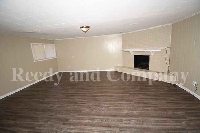 Foto del edificio - 5610 Millbranch Rd