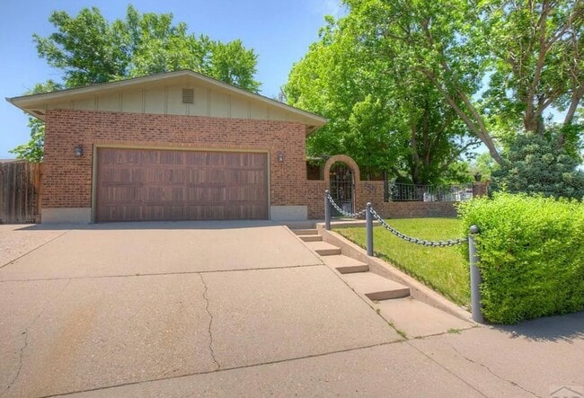 Foto del edificio - 2541 Taylor Ln