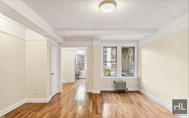 Building Photo - EAST 10 STREET