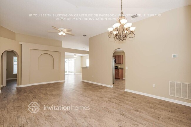 Foto del edificio - 4323 Stonefield Dr