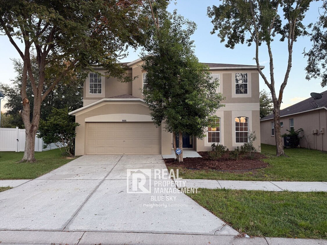 Foto principal - 9505 Wellstone Dr