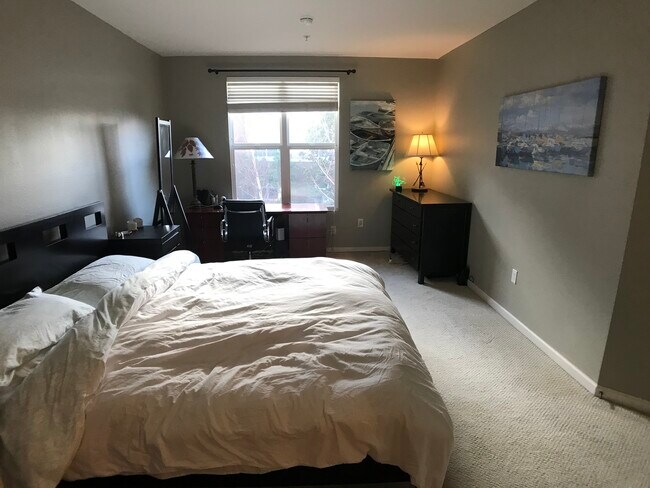 Foto del edificio - 401 Crescent Ct