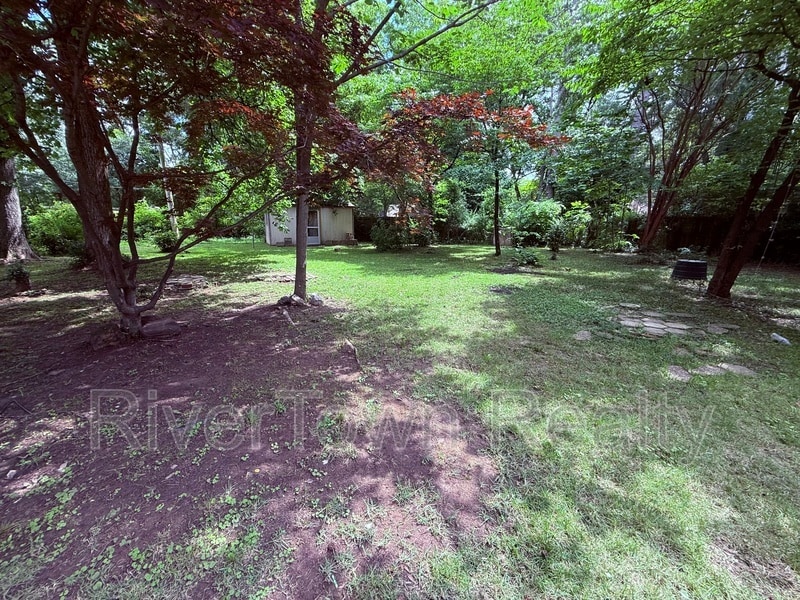 Building Photo - 504 Philwood Cove