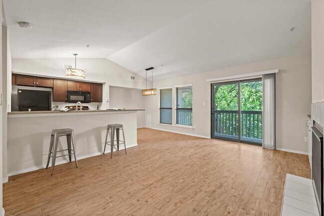 Foto del edificio - 3839 Dry Creek Dr