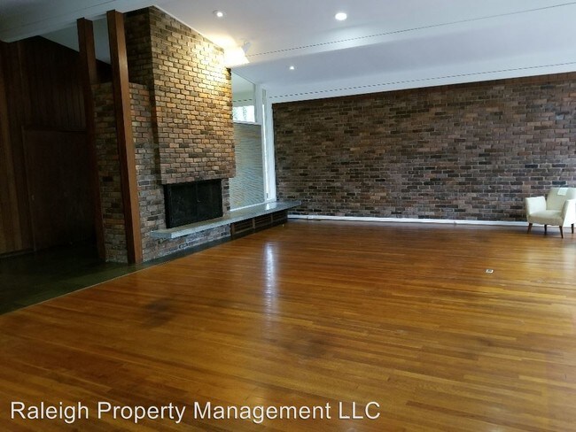Foto del edificio - 410 Pasquotank Dr