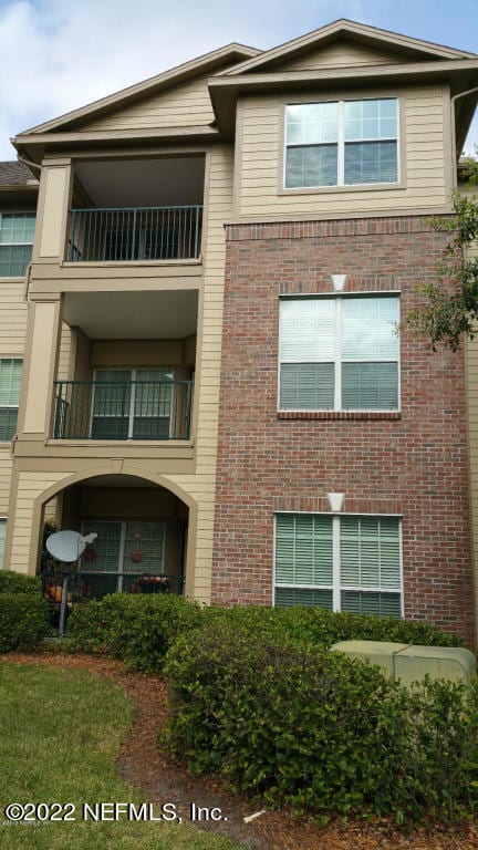 Building Photo - 7800 Point Meadows Dr