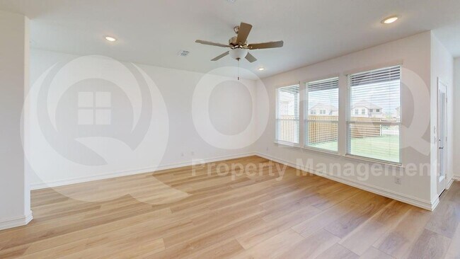 Building Photo - 244 Kistler Dr