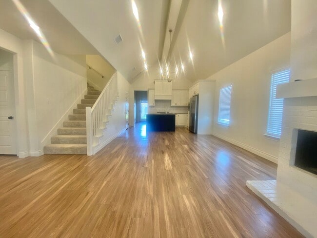 Building Photo - Now available in Cooper - 4 bed 3 bath 2 c...