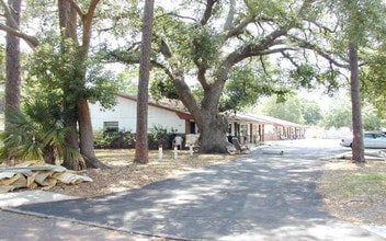 Building Photo - 417 Woodrow Ave