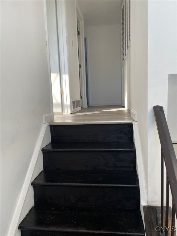 Foto del edificio - 8416B Bramblebush Cir