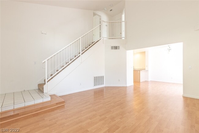 Building Photo - 9664 Silver City Dr