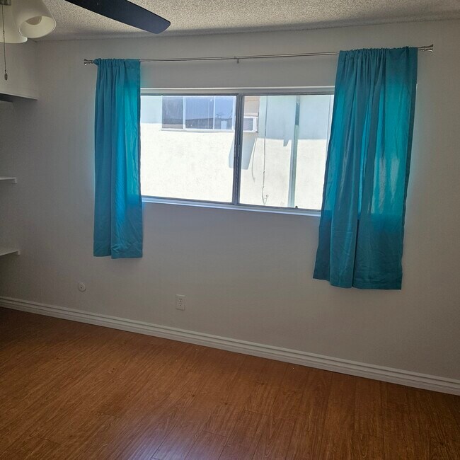 Foto del edificio - 8809 Etiwanda Ave