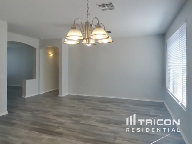 Foto del edificio - 4333 E Ivanhoe St