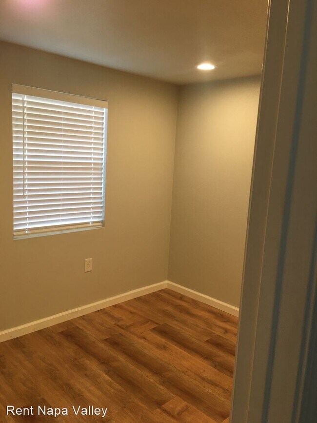 Building Photo - 2 br, 1 bath House - 2218 Trower Ave