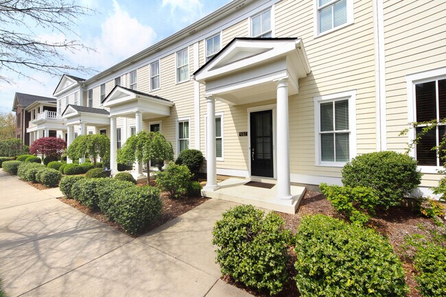 Foto del edificio - 9317 Norton Commons Blvd