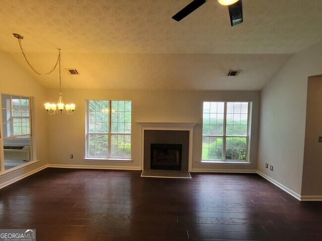 Foto del edificio - 53 Braelinn Creek Ct