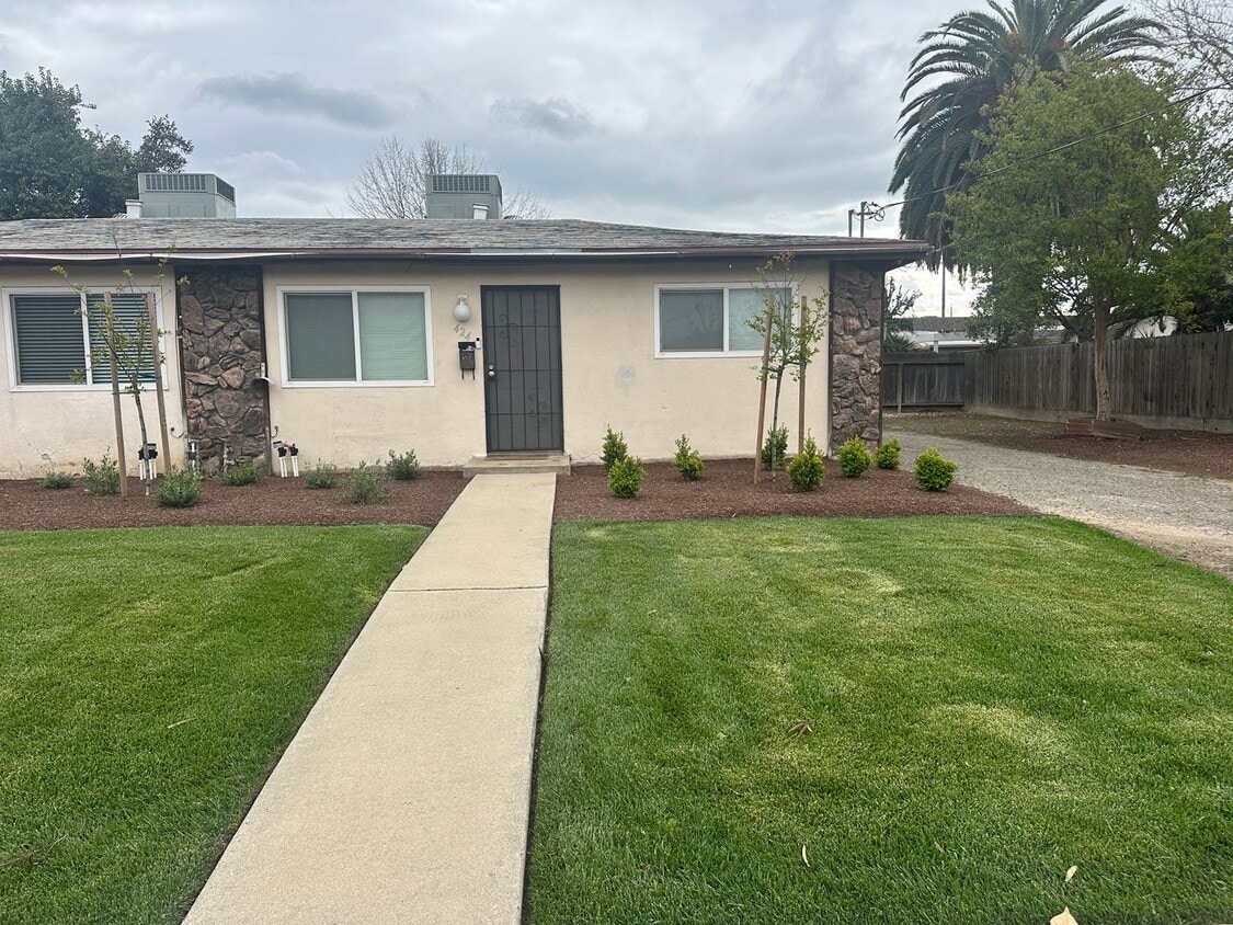 420424 S Walnut Ave Unit 424, Ripon, CA 95366 Room for Rent in Ripon
