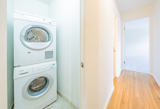 Foto del edificio - The Sunset Apartments