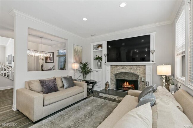 Foto del edificio - 4 br, 3 bath House - 1206 Hazel Pl