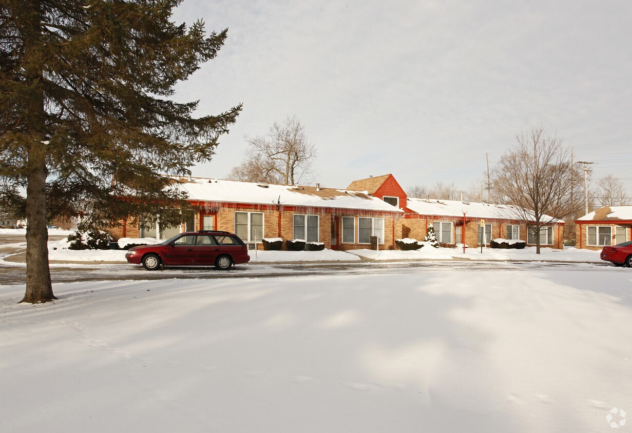Reverend Hugh F Conklin Retiree Center Apartments in Pinckney, MI