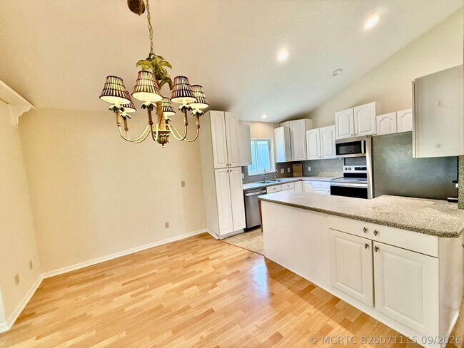 Foto del edificio - 6008 SE Walkers Cay Ct