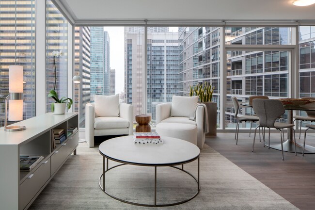 Building Photo - 220 E Illinois St