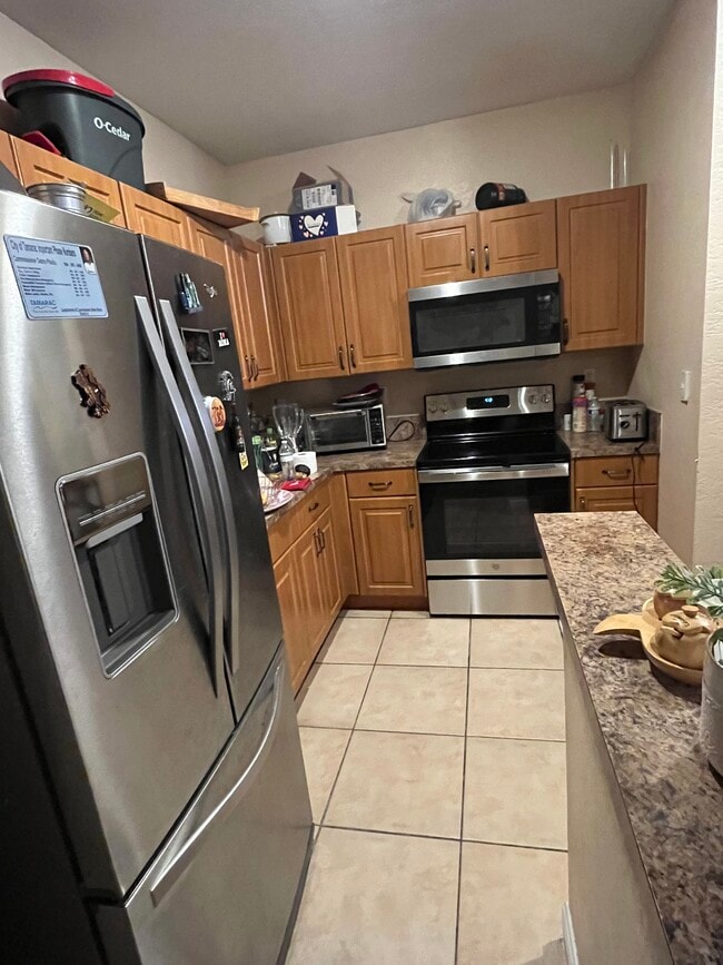 Kitchen - 6358 Landings Way