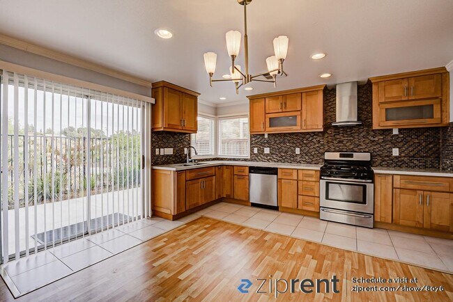 Foto del edificio - 3142 Boulders Ct