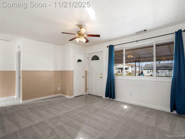 Foto del edificio - 1320 E Goulson Ave