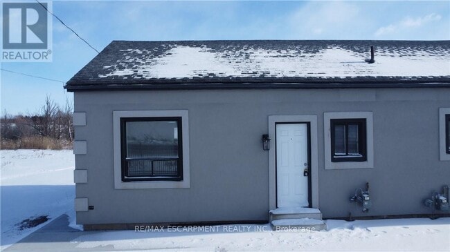 Building Photo - 4049 Hwy 6