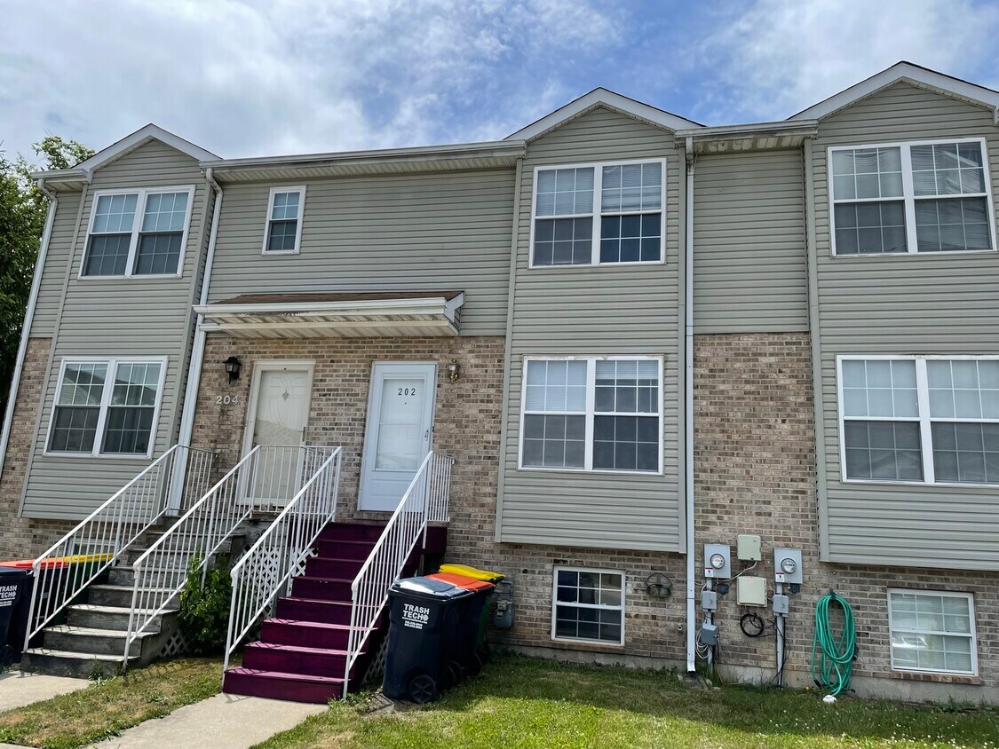 202 Vincent Cir, Middletown, DE 19709 Townhome Rentals in Middletown