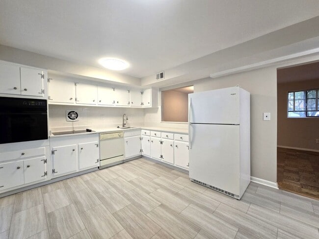 Photo - Updated 3BR, 2BA with Screened in Porch in Close in Rockville/Kensington!! House
