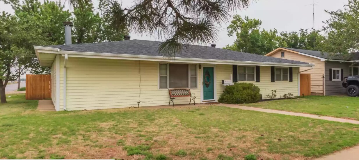 2236 N Sumner St, Pampa, TX 79065 House Rental in Pampa, TX
