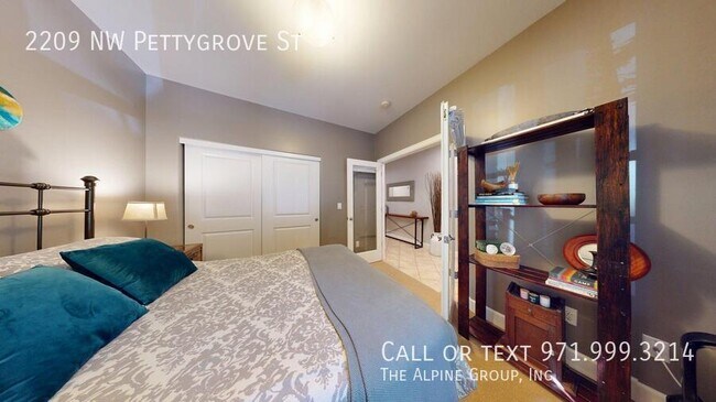Foto del edificio - 2209 NW Pettygrove St