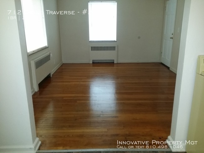 Foto del edificio - 712 S Grand Traverse St