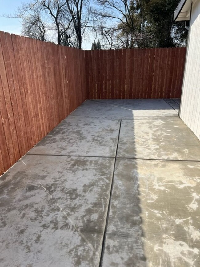 Building Photo - Duplex in Rancho Cordova