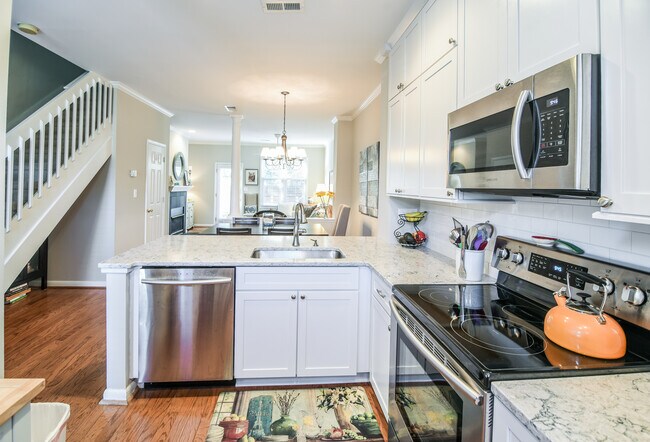 Building Photo - 2719 Dilworth Heights Ln