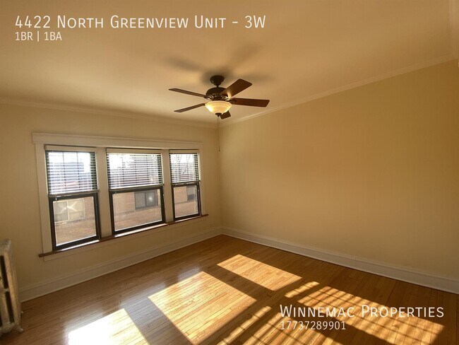 Foto del edificio - 4422 N Greenview Ave