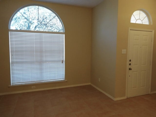 Building Photo - 6448 Royal Cedar Dr