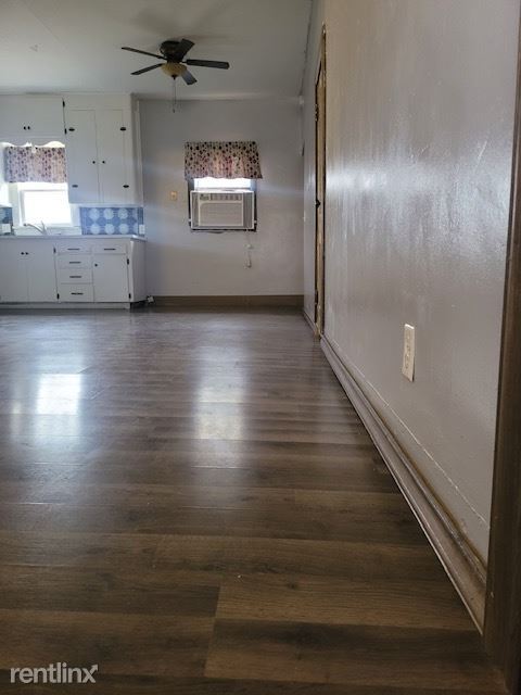 Building Photo - 3 br, 1 bath House - 1409 N Main St