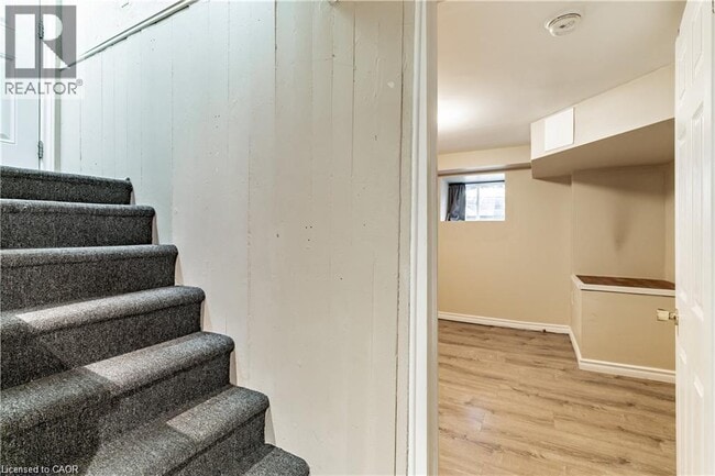 Building Photo - 9 Blythe St