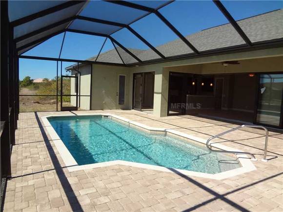 Building Photo - 15220 Acorn Cir