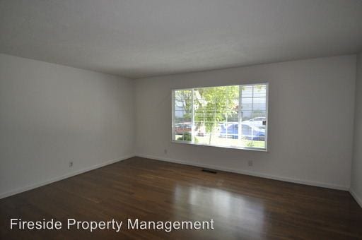 Building Photo - 3 br, 2 bath House - 403 Lynn Ave