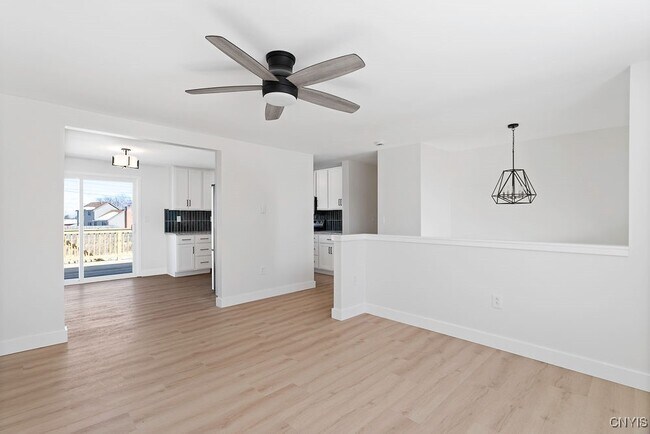 Foto del edificio - 7708 Fitzpatrick Dr