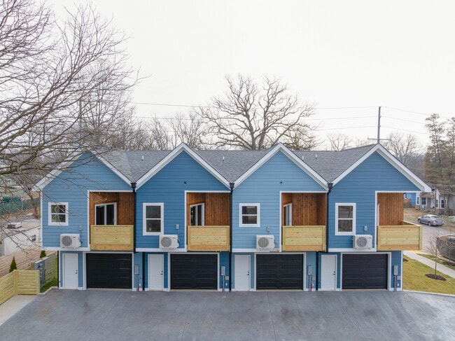 Building Photo - 1619 S Highland Park Ave