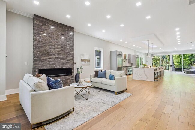 Foto del edificio - 5706 Nevada Ave NW