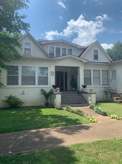 Foto principal - 429 N Poplar St