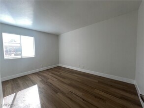 Building Photo - 5060 Indian River Dr