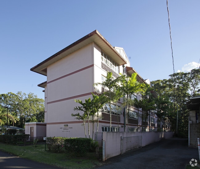 Building Photo - Harry & Jeanette Weinberg Silvercrest